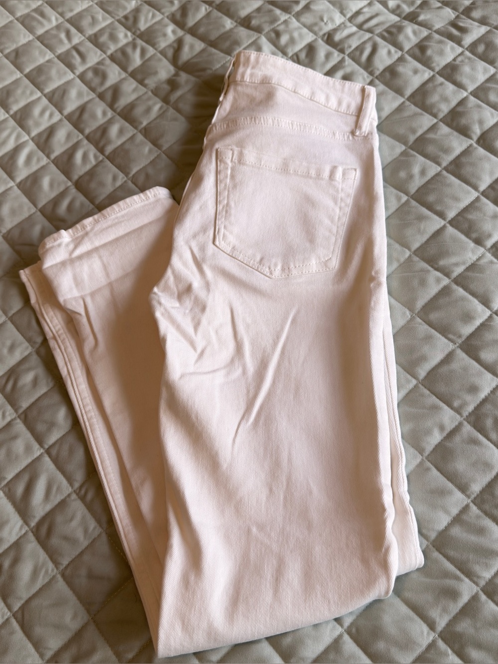 H&M White Slim Straight Leg Ankle Jeans Size 6